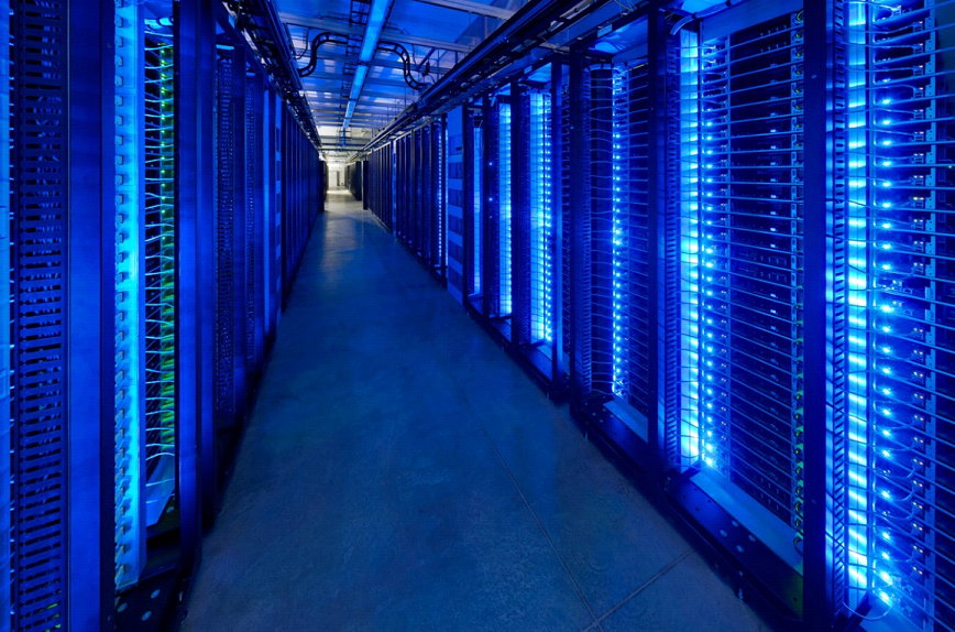 Fiber-Cable-Data-Center